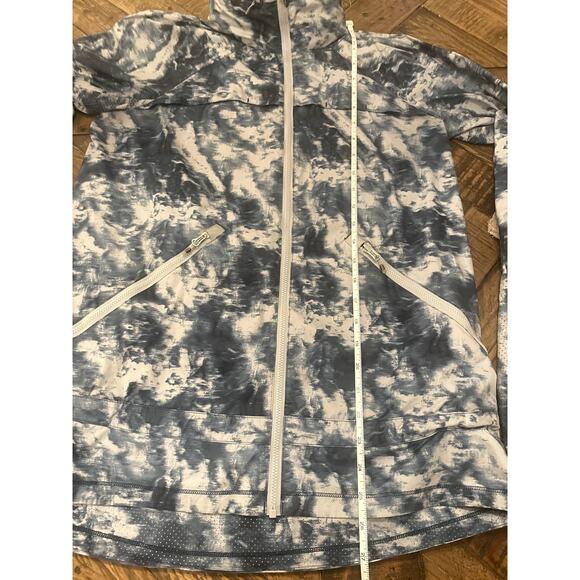 Lululemon Miss Misty II Reflective Hooded Jacket Size 6 - Picture 3 of 11